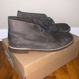 Mens Clark Shoes / 11.5